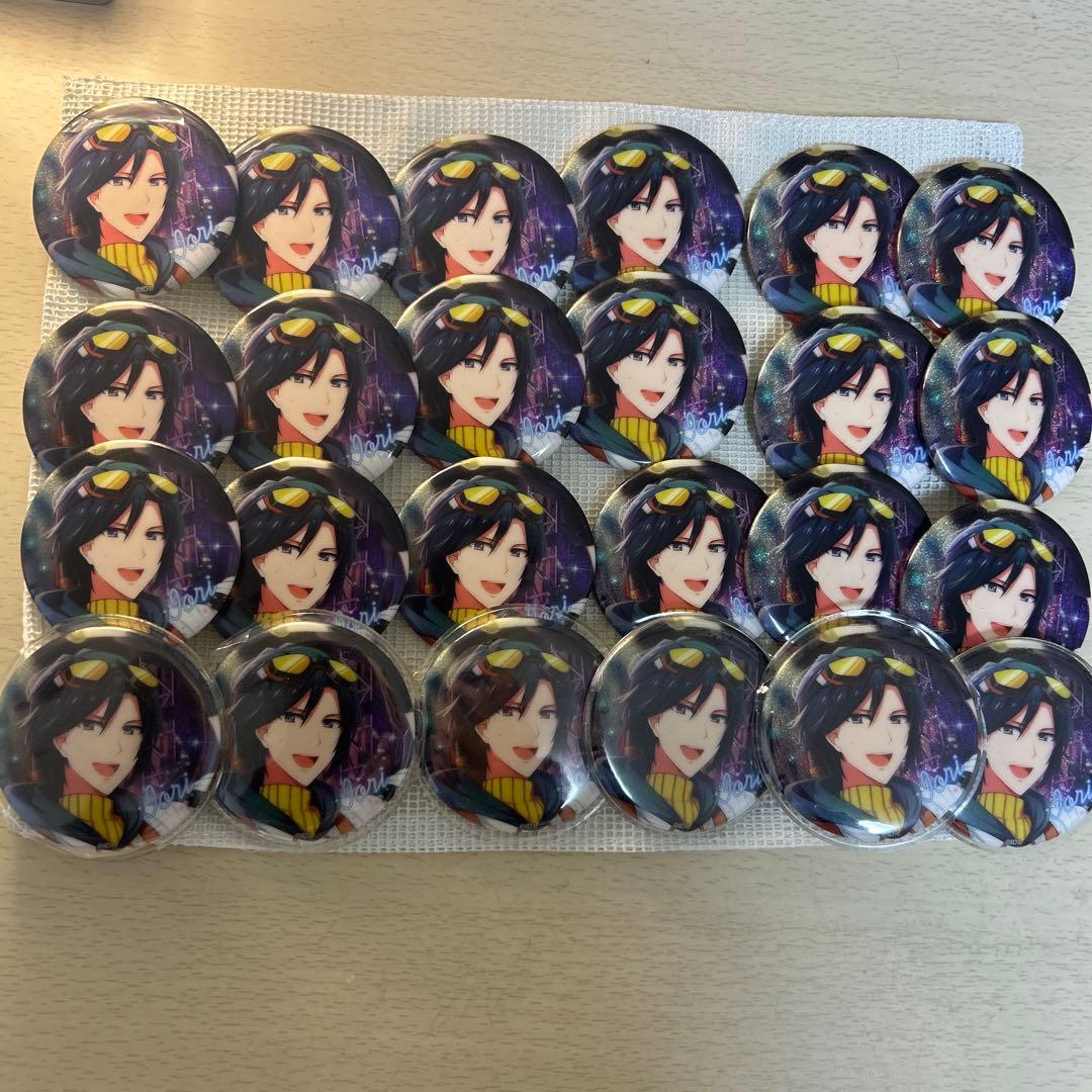 和泉一織 缶バッジ - メルカリ