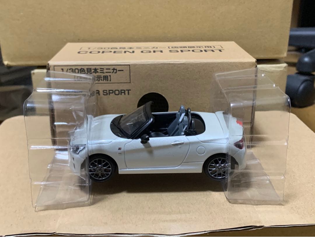 GRコペン 色見本ミニカー パールホワイト Amazon | ダイハツ 新型コペン コペンGR COPEN GRスポーツ ディーラー