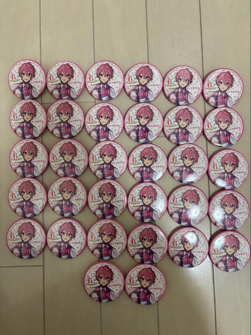 さとみくん 6周年 缶バッチ 32個＋痛バA4おまけ 2026年最新】さとみくん6周年缶バッジの人気アイテム - メルカリ