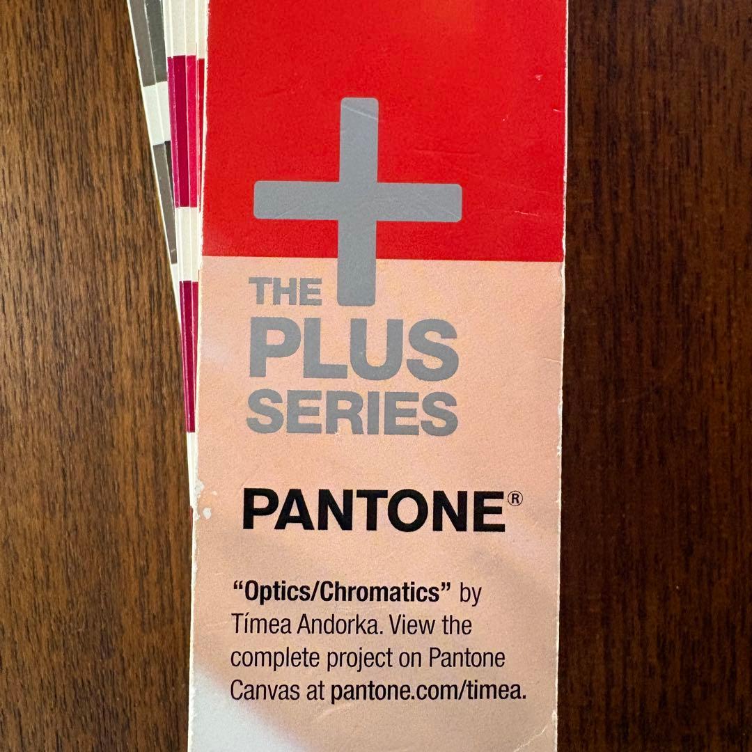 中古】パントーン 色見本帳 PANTONE PLUS SERIES コート紙 - メルカリ