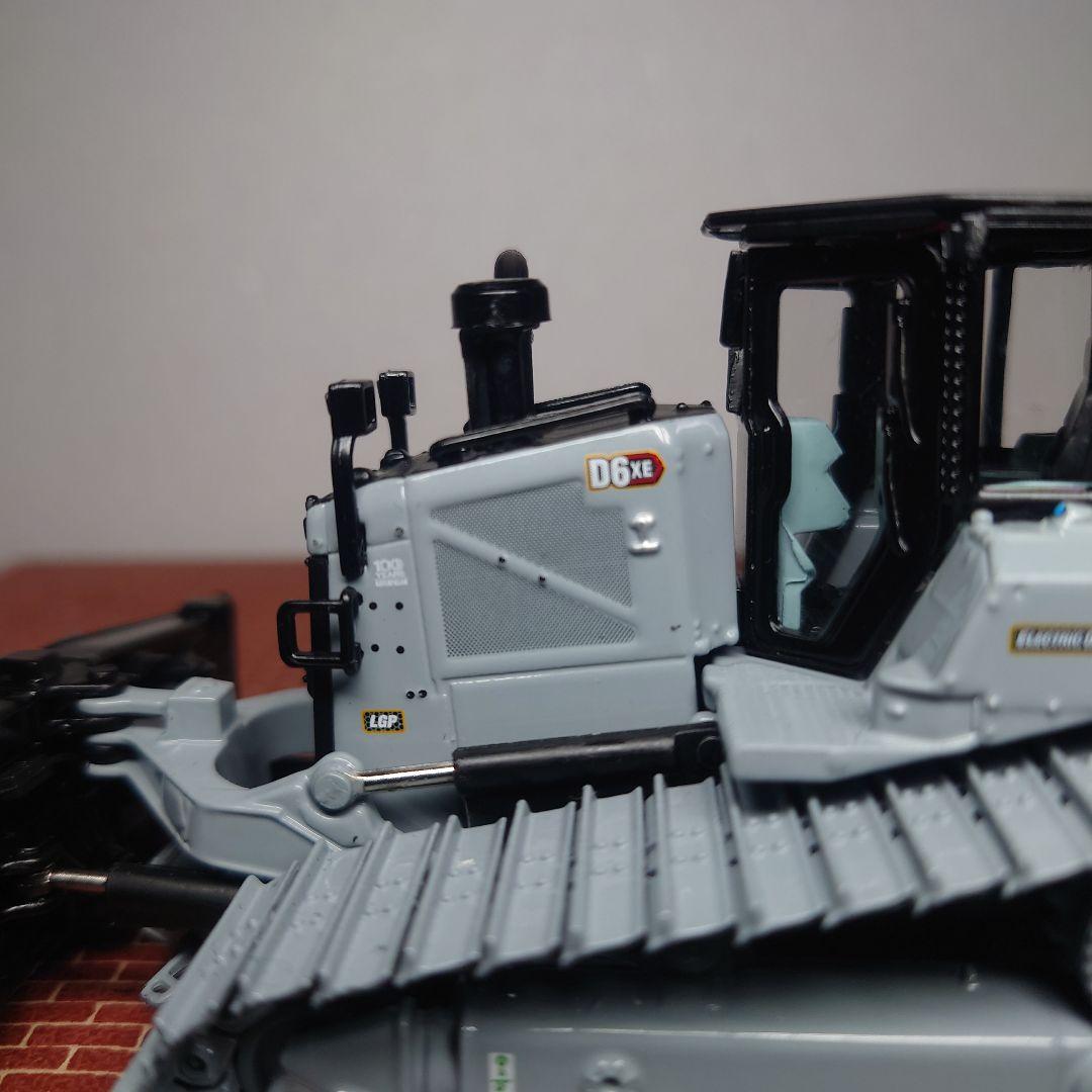 CAT D6 XE LGP 100周年限定カラー(1/50)グレー キャタピラー-ネット店