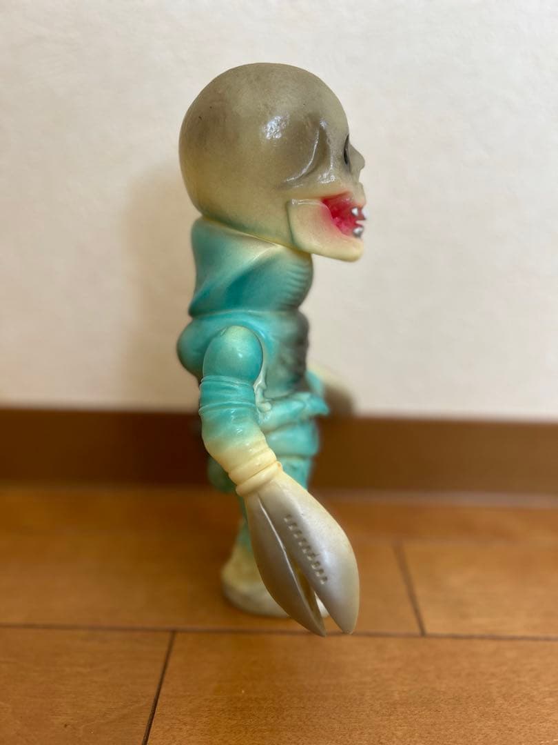 ガルタン(蓄光成型/水色/怪zine誌上限定) ZOLLMEN ゾルメン