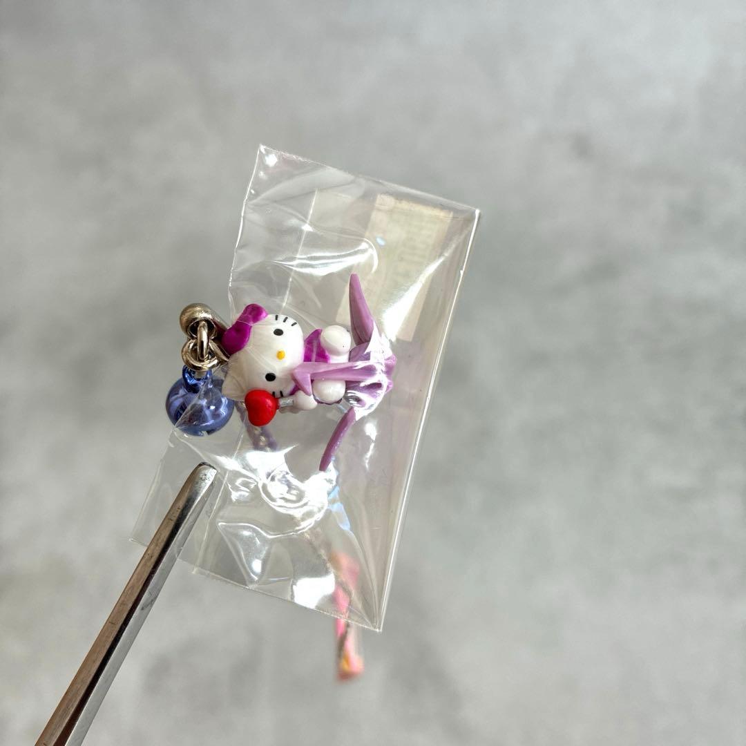 広島限定 ハローキティ 2004年 折り鶴 ご当地ストラップ - メルカリ