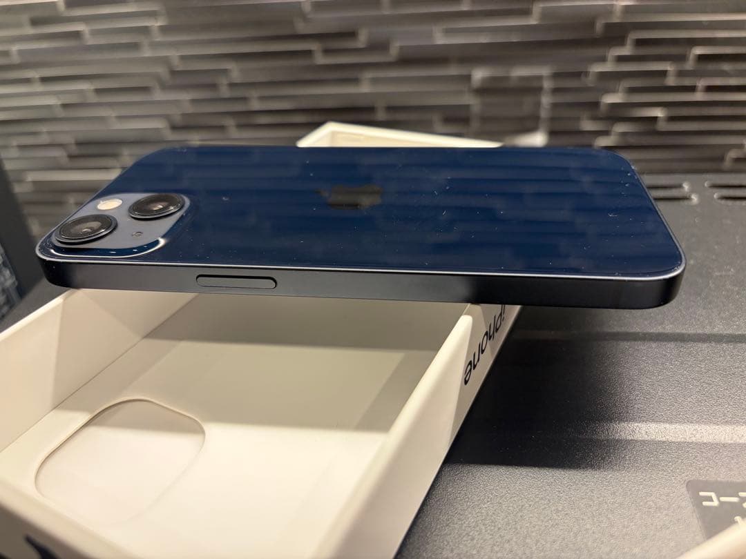 バッテリー交換済みiPhone13 未使用充電ケーブル256GB - メルカリ