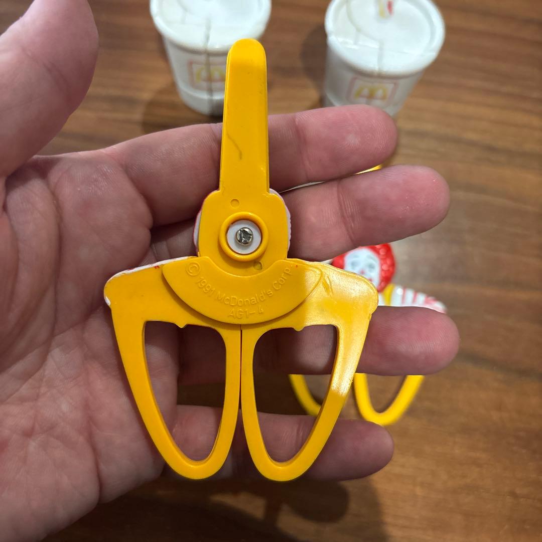 1991年 マクドナルド ドナルド ハサミ 変身する￼シェイク ￼非売品 おまけ