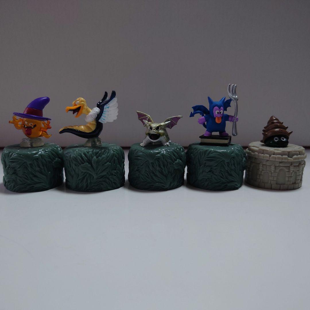 ドラゴンクエスト　フィギュア　ボトルキャップ　しん·りゅうおう　等　33種