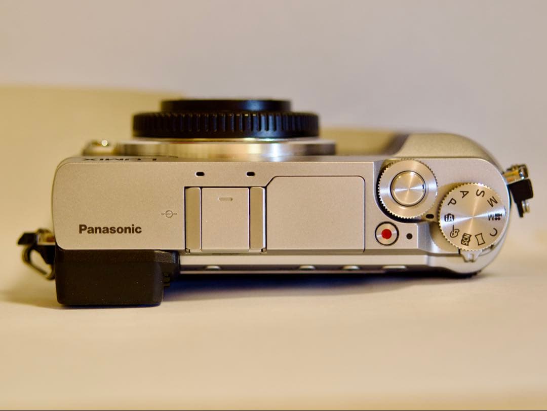 パナソニック LUMIX DMC-GX7MK2ボディ＋純正バッテリx2他付属品