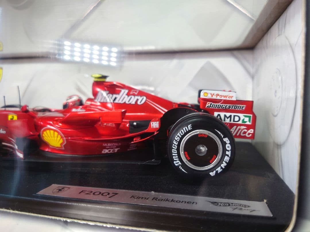 マルボロ加工】1/18 Ferrari F2007 キミ・ライコネン - メルカリ