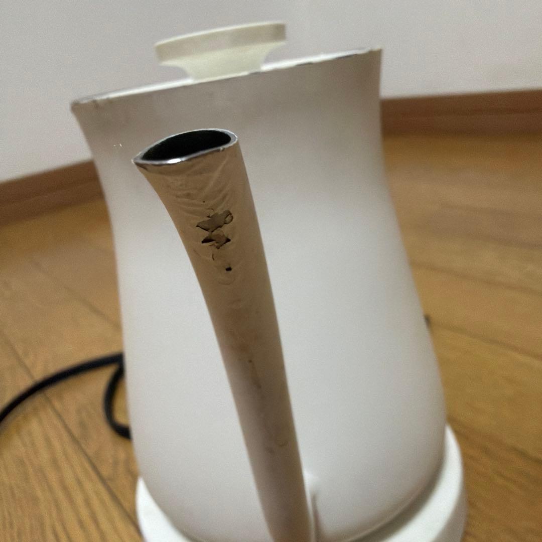 ジャンク品】BALMUDA バルミューダ 電気ケトル ホワイト - メルカリ