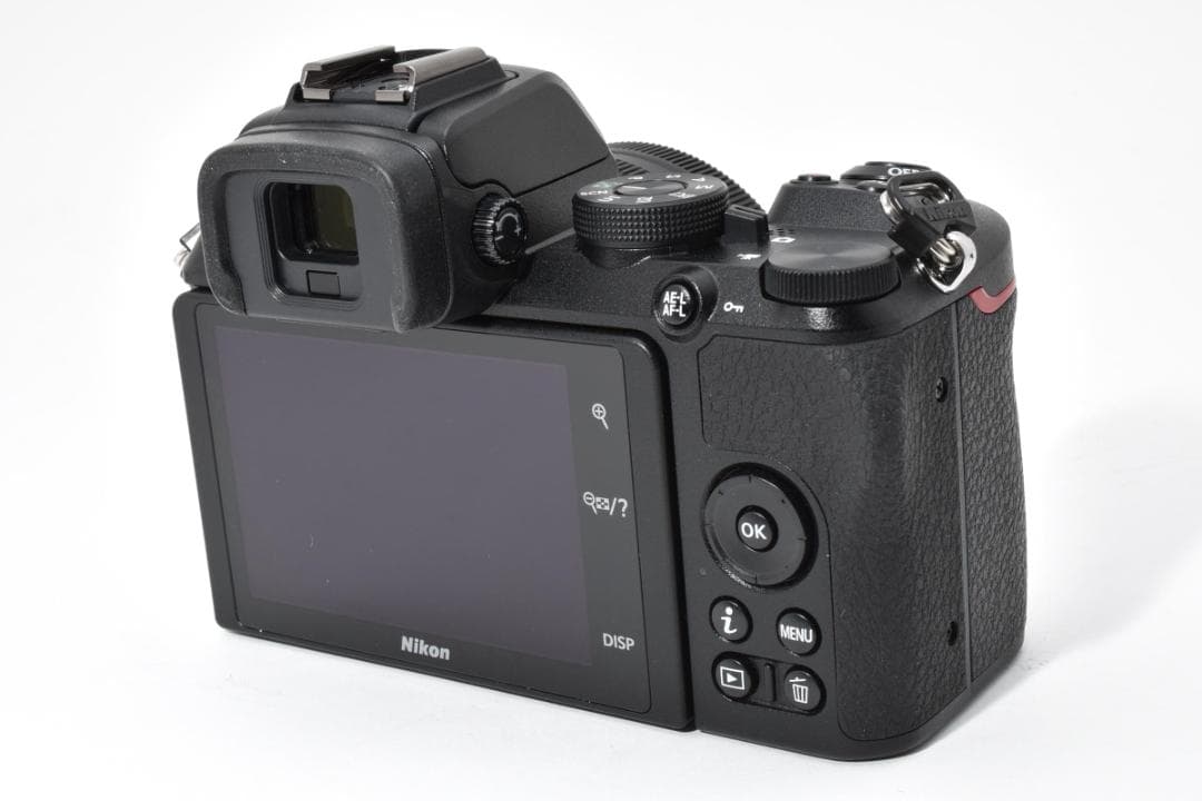 【ほぼ新品】ニコン Nikon Z50 《シャッター数僅か101回》
