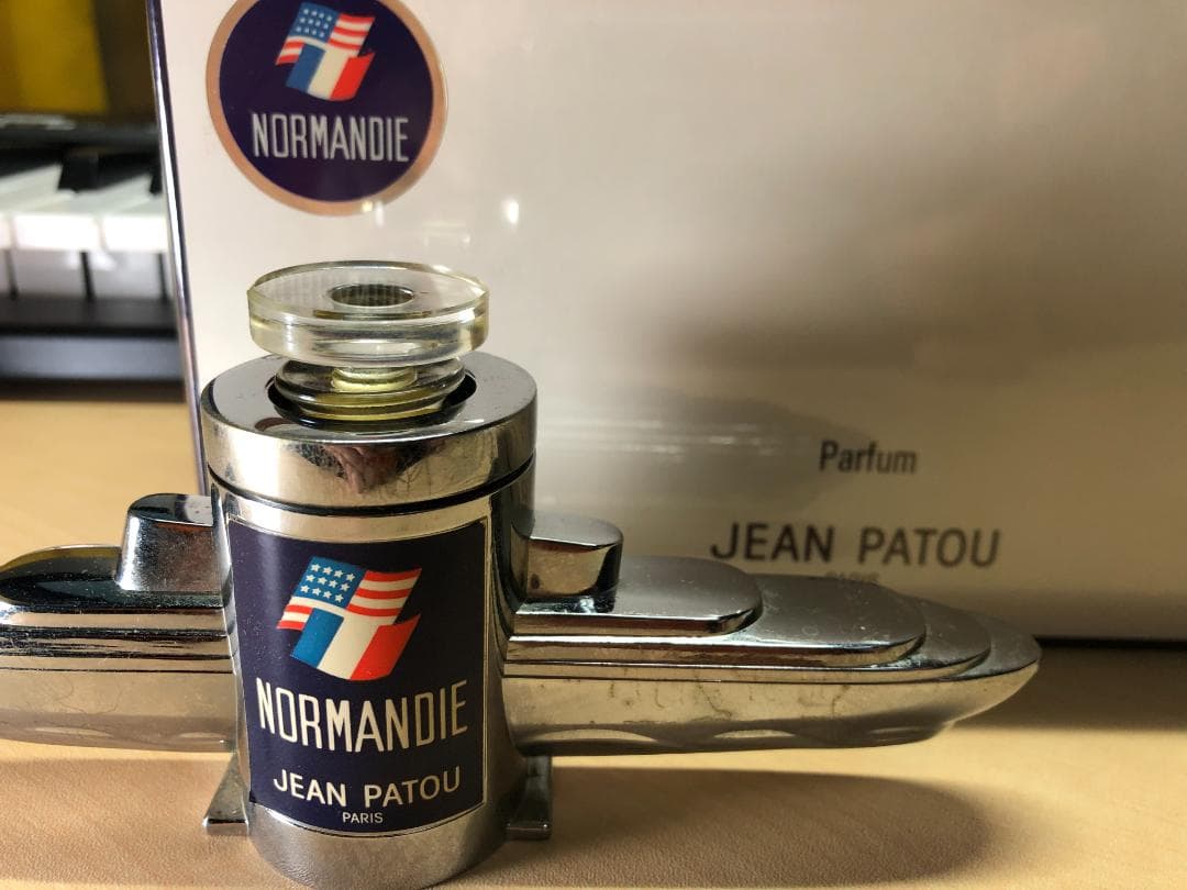 【値下げ】激レア JEAN PATOU NORMANDIE未開封品 廃盤レア 未開封 JEAN PATOU JOY PARFUM 香水 7ml - メルカリ