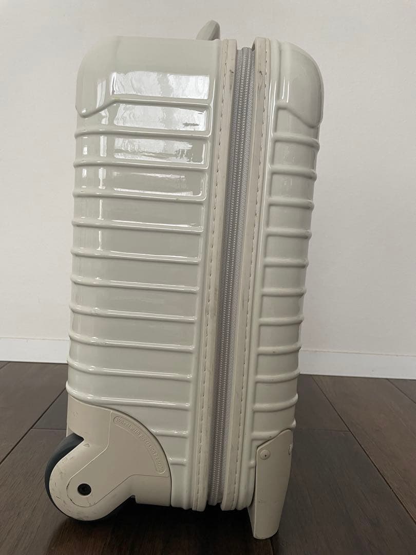 《値下げ中》RIMOWA リモワ　アローズキャリーケース　23L 機内持ち込み