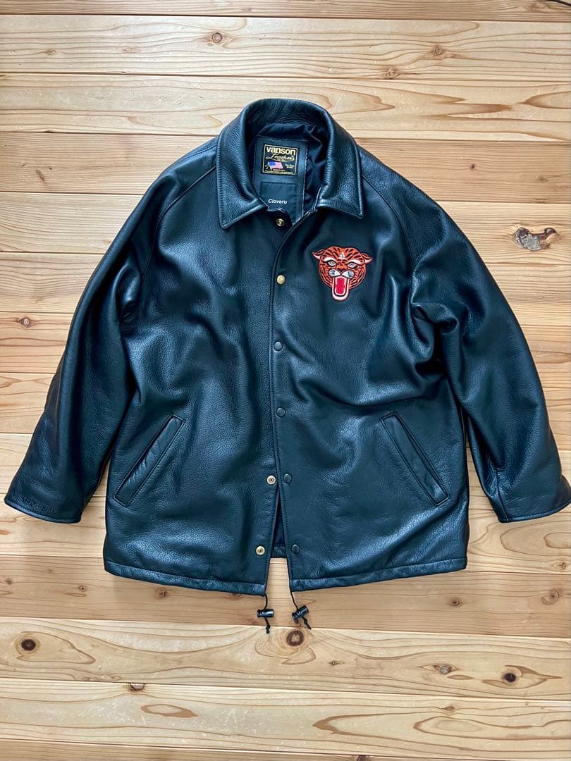 Cloveru×VANSON 50着限定 レザーコーチジャケット L(クローバル - メルカリ