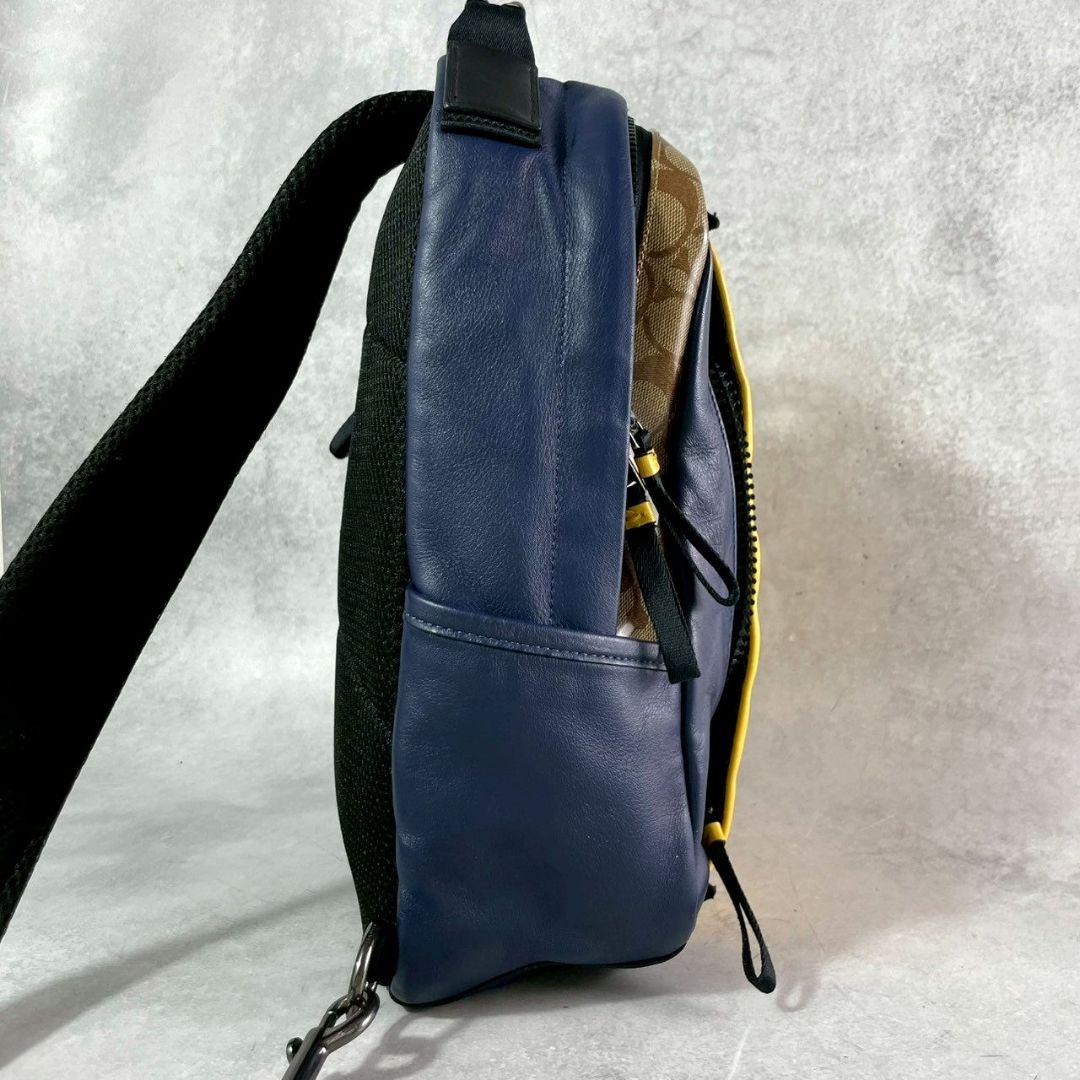 極美品 コーチ エッジパック ボディバッグ ビジネス レザー ロゴ