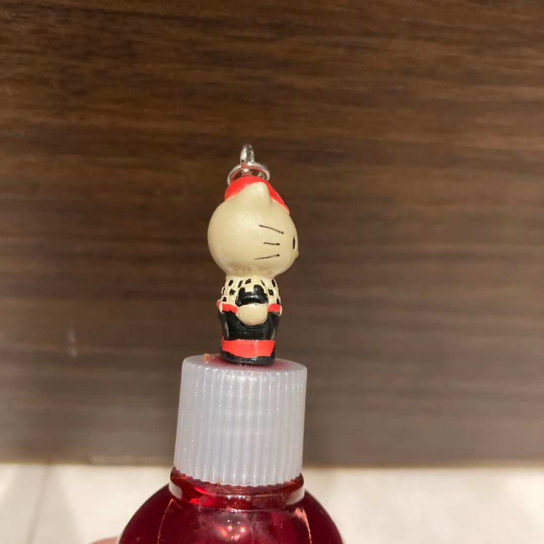 レトロ《2002年 ハローキティ ネイルカラー》当時物コスメ☆マニキュア レッド