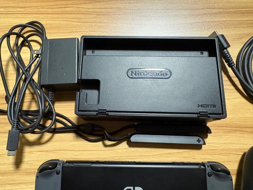 Nintendo Switch グレー 本体 付属品完備 - メルカリ