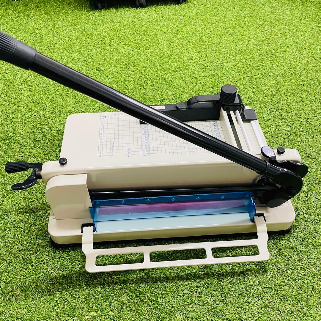 大型ペーパーカッター 裁断機 A4対応 書籍裁断 3.7cm