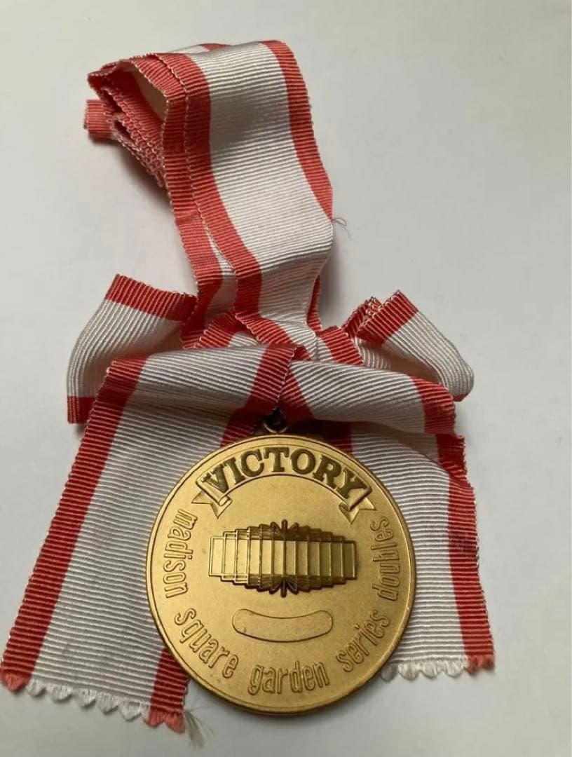 第1回MSGタッグリーグ戦優勝者メダル 2本セット - メルカリ