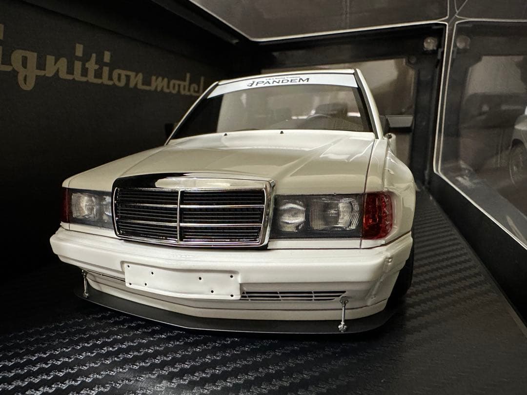 1/18 イグニッションモデル PANDEM メルセデス ベンツ 190 E 白 - メルカリ