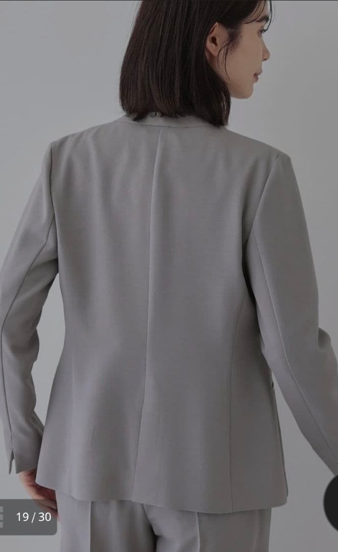 美品】INDIVI 19 グレー パンツスーツ セットアップ - メルカリ