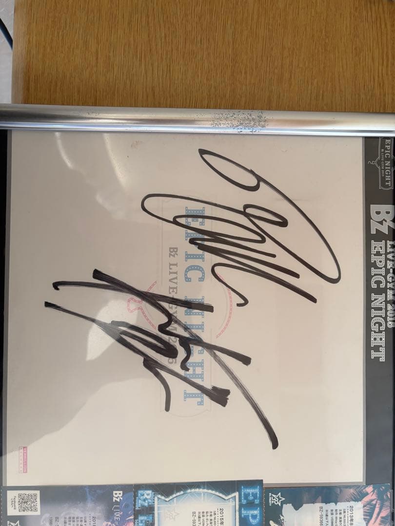 【極美品/額装済】B'z 直筆サイン色紙 2種類銀テ付