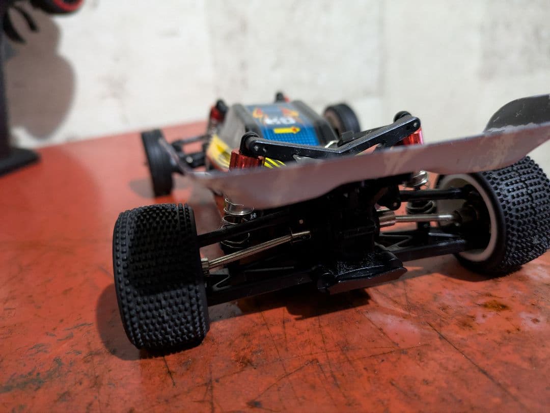 Vagrant Speedster 1/24サイズ リポ2S 7.4Vジャイロ付