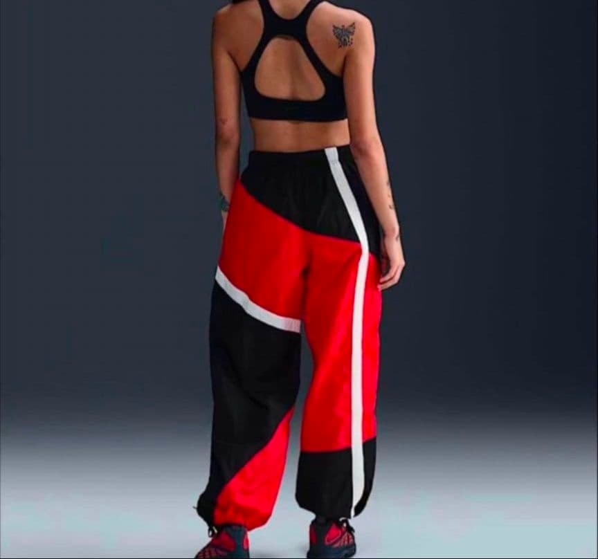 新品☆Nike☆ナイキ☆山田涼介☆RED☆オーバーサイズ☆L☆ナイロン