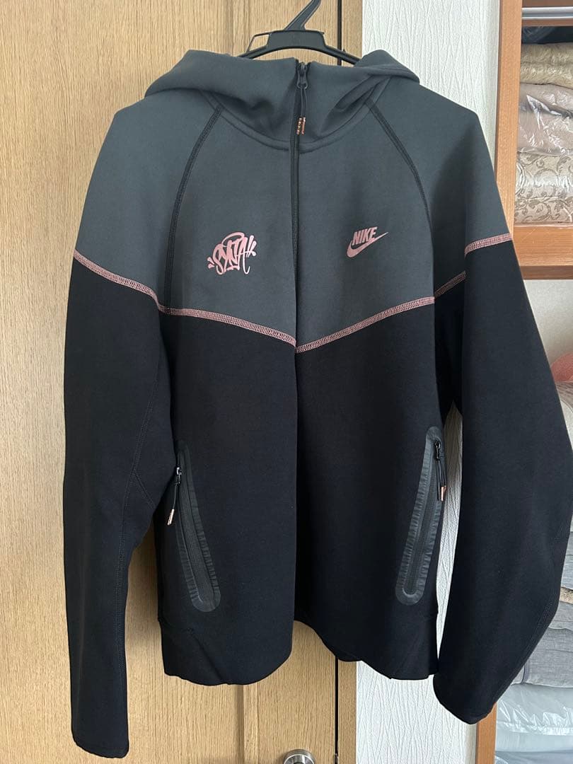 セントラルシー ナイキ テックフリースセットアップ - メルカリ
