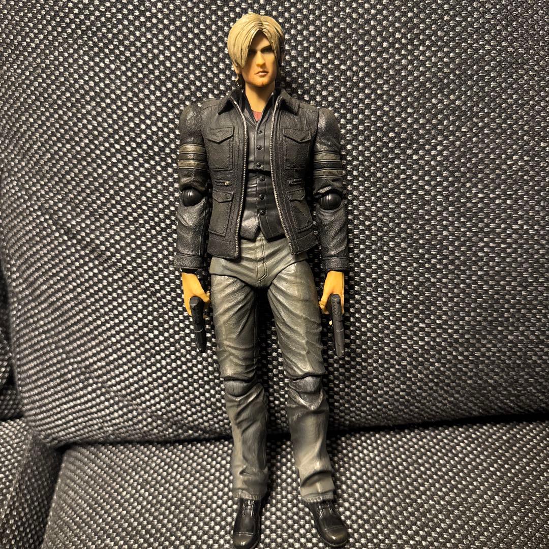 BIOHAZARD6 レオン S ケネディ フィギュア プレイアーツ改 - メルカリ