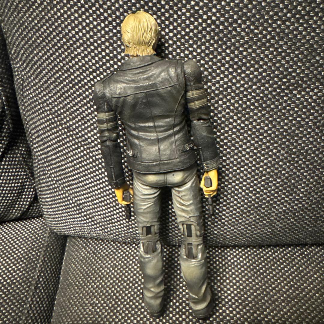 BIOHAZARD6 レオン S ケネディ フィギュア プレイアーツ改 - メルカリ
