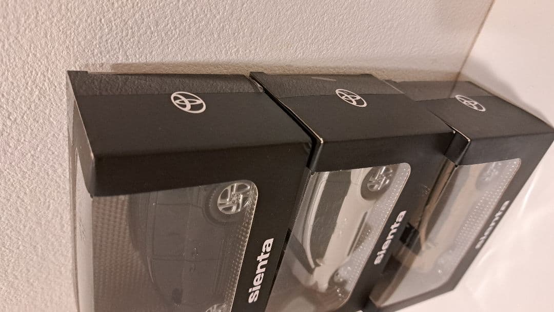 sienta ミニカー　 3色セット　プルバックカー