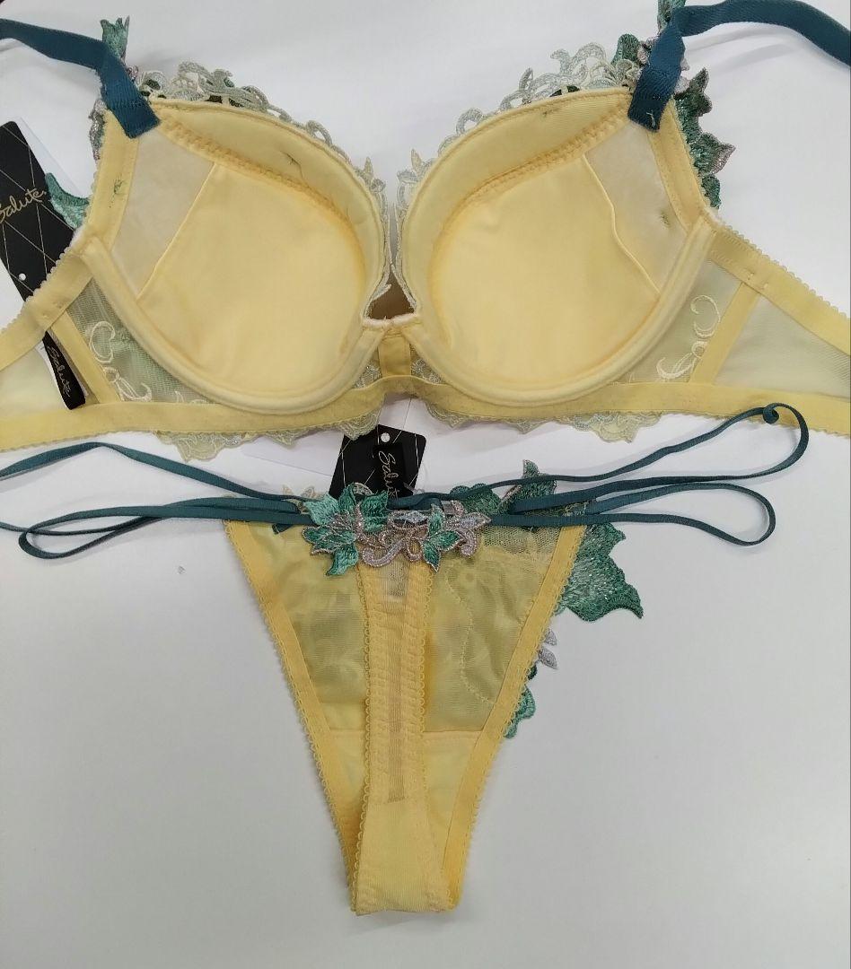 Salute ◇12G◇プレステージ◇P- upBra& ソングMサイズ❤️ - メルカリ