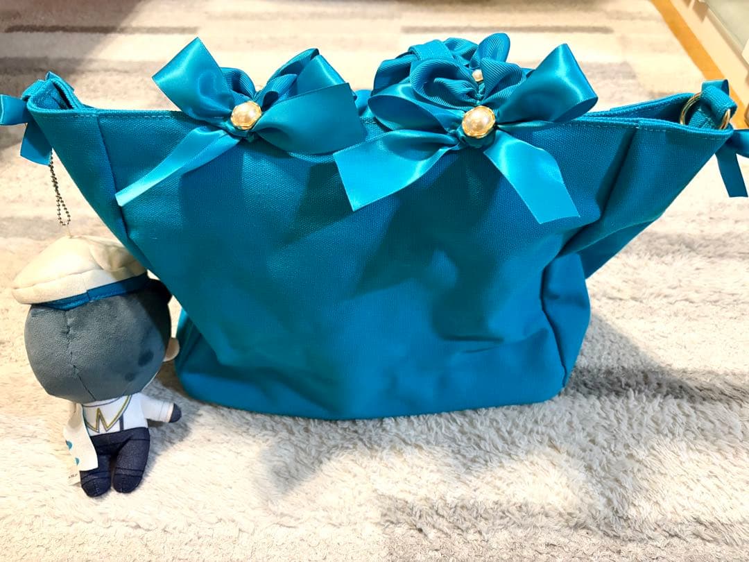 ブルーロック　糸師凛　痛バ　A4 たぴぬい　玉座　duel 箔押し　缶バッジ