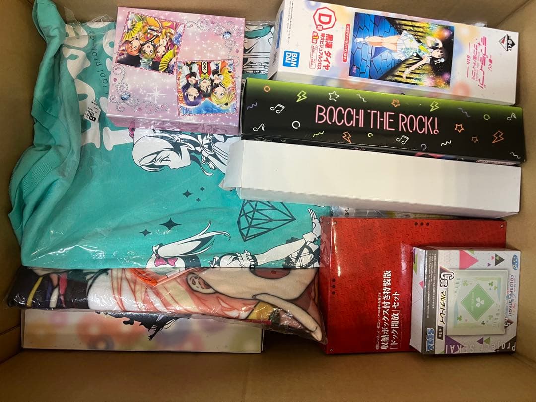 ノンジャンル雑貨　アニメグッズ　300個以上　大量まとめ売り　H