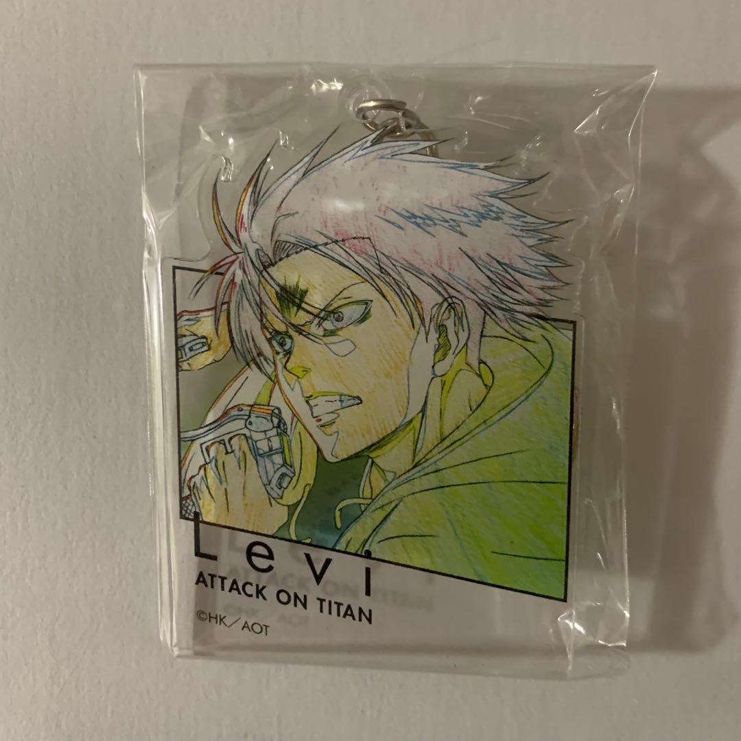 進撃の巨人 リヴァイ wit 第3弾 アクリルキーホルダー 51xHcnMUphL._AC_UF350,