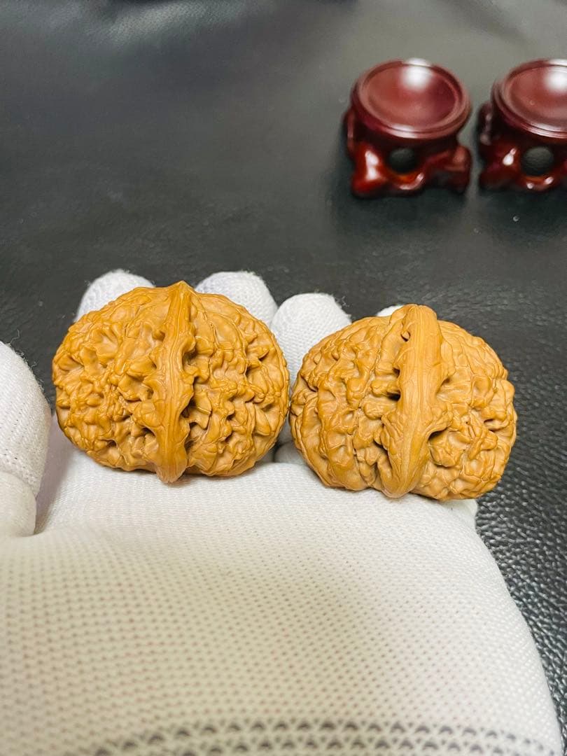 No.535 ❤️遊ぶクルミ 文玩核桃 精配球形水龙纹核桃 - メルカリ