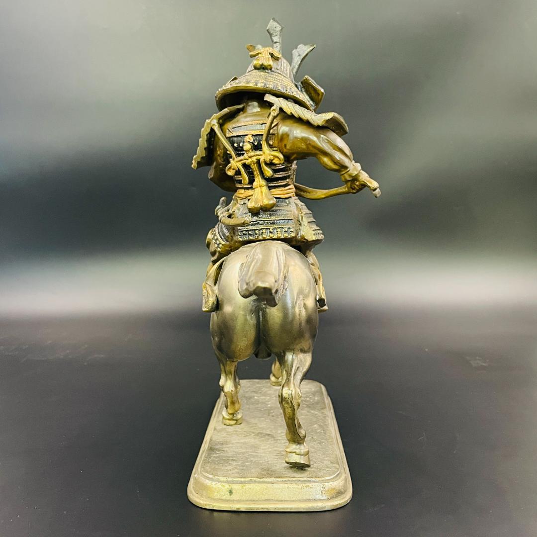 色絵鋳銅製 騎馬武者像 楠木正成 約5.1kg ブロンズ像 R8SC11 - メルカリ