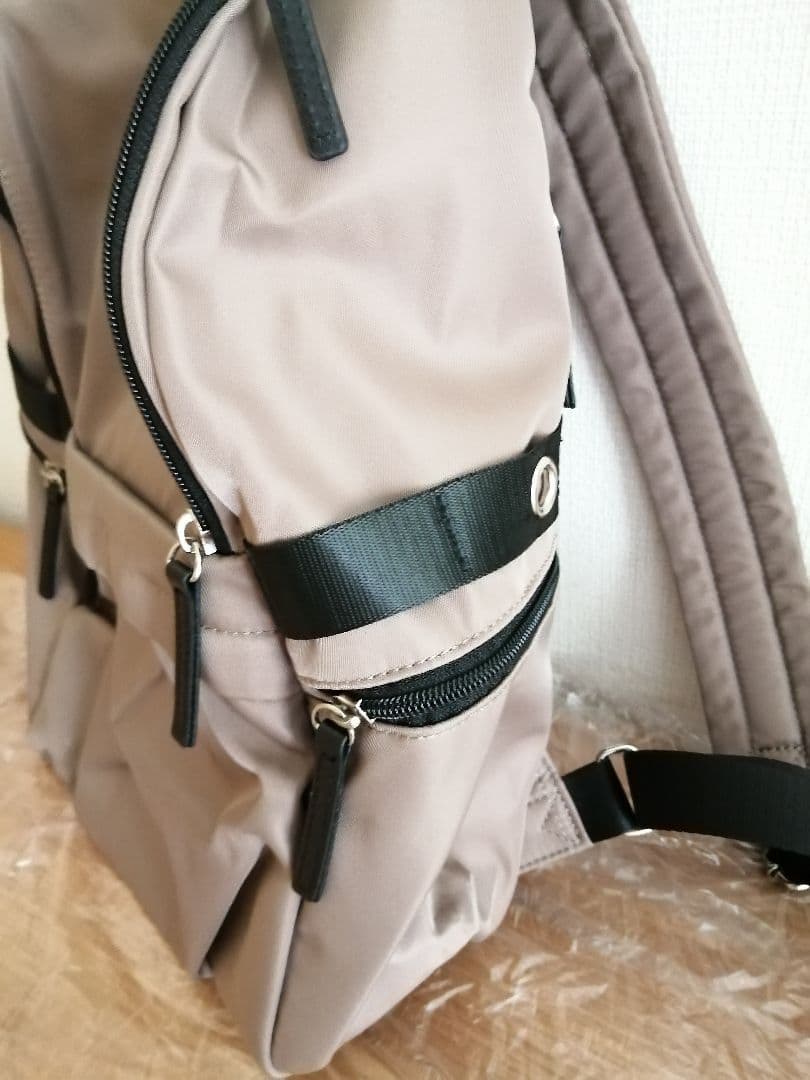 新仕様 新品 ICB アイシービー 8ポケットナイロンリュック ライト