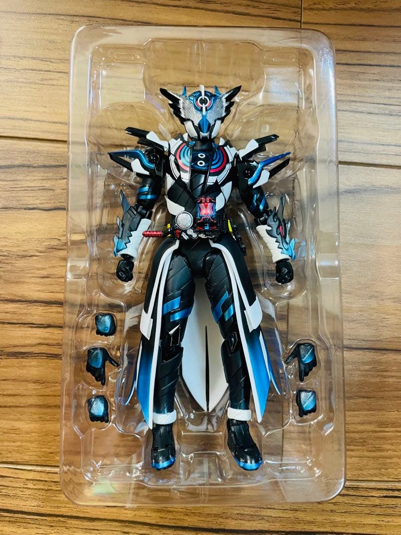 S.H.Figuarts 仮面ライダー ビルド クローズエボル フィギュアーツ