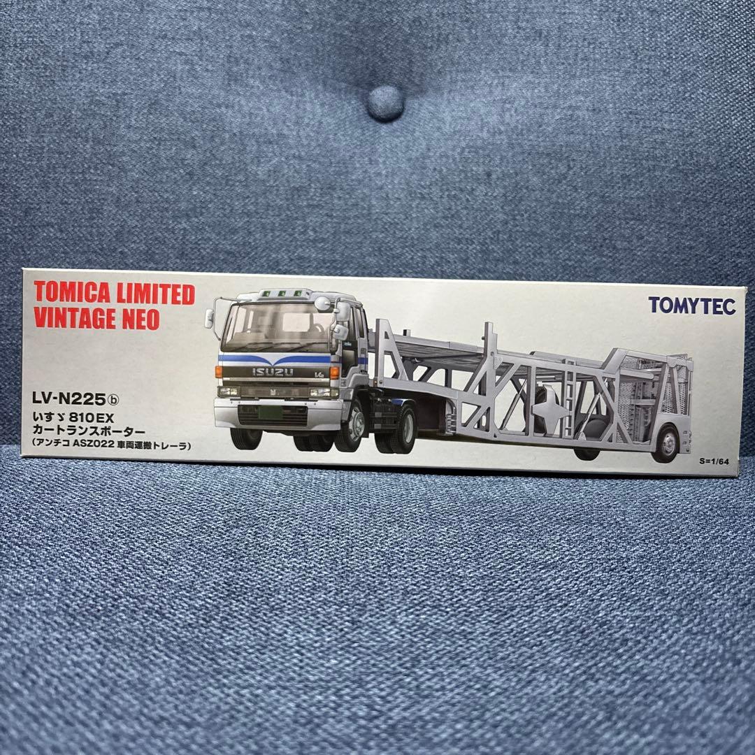 トミカリミテッドビンテージネオ いすゞ810EX カートランスポーター