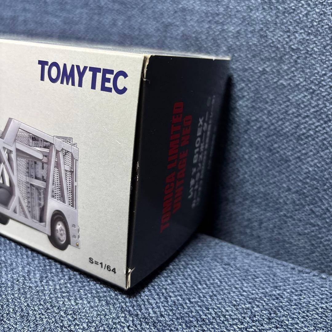 トミカリミテッドビンテージネオ いすゞ810EX カートランスポーター