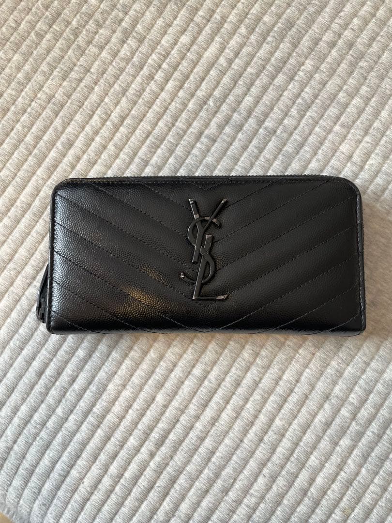 サンローラン 長財布 ラウンドジップ カサンドラ キャビアスキン 黒