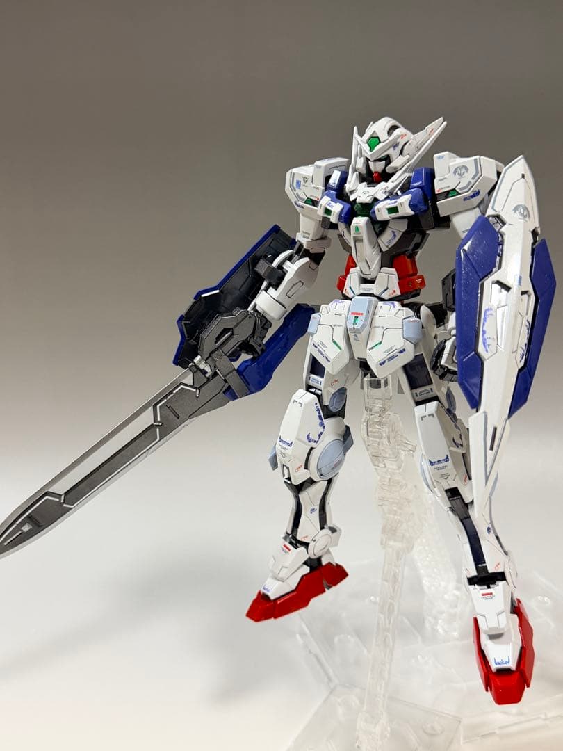 ガンプラ完成品　MGガンダムアストレア＋プロトGNツインブロードブレード