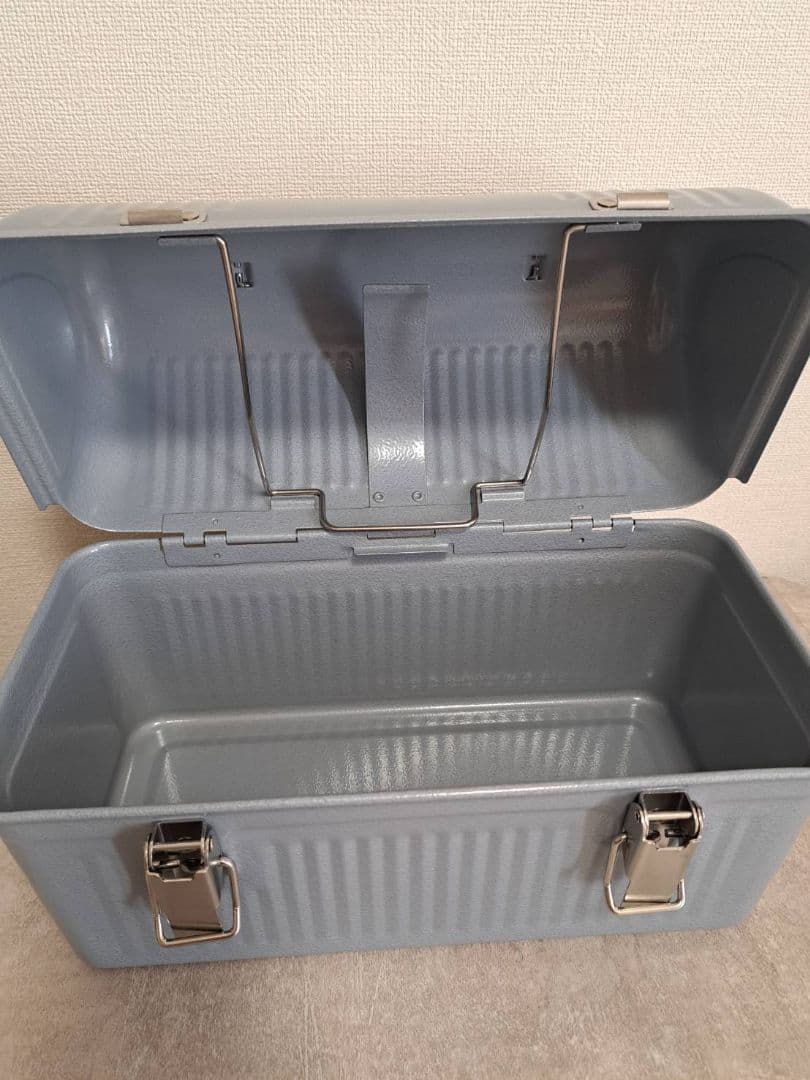 廃盤品 スタンレー クラシック ランチボックス 9.4L ハンマートーンシルバー