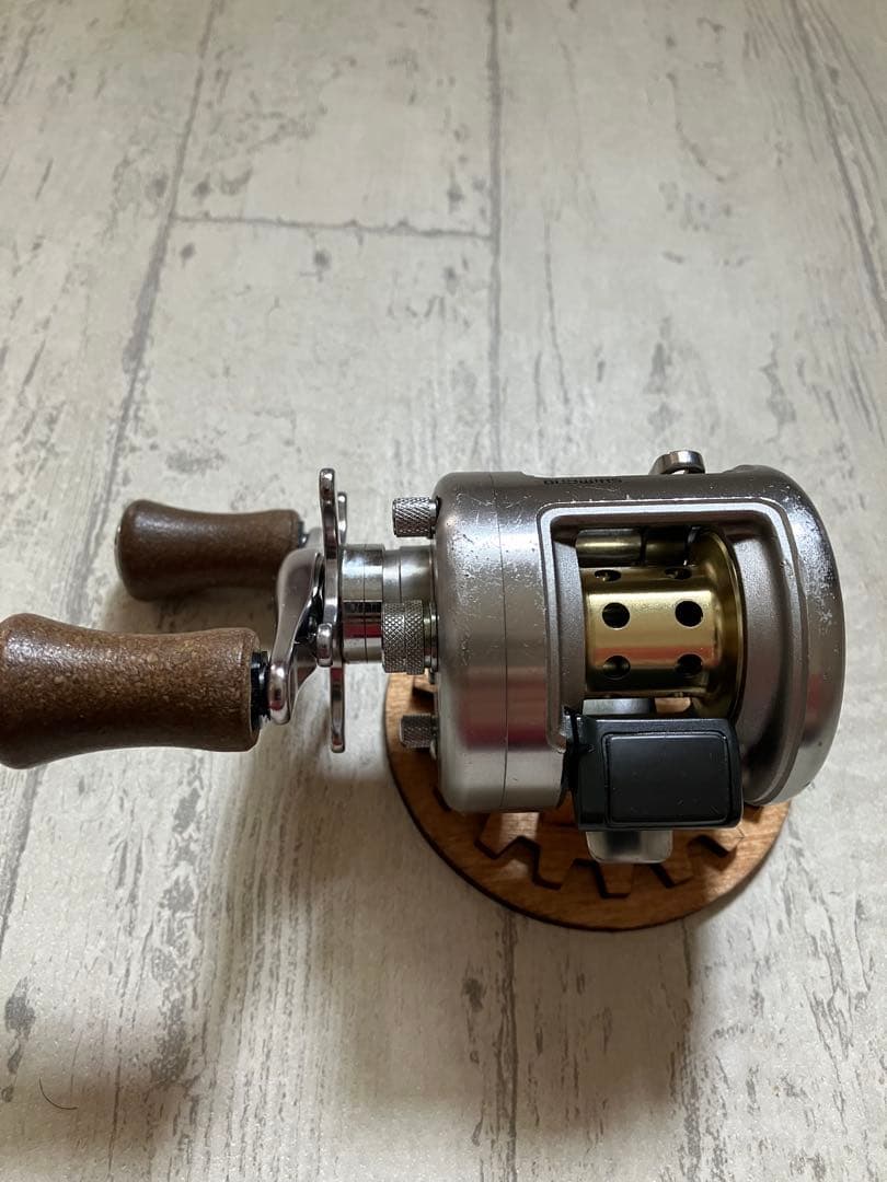 シマノ カルカッタ51XT &05カルカッタ51 2台セット - メルカリ