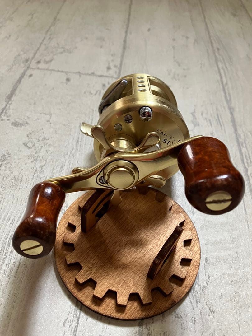 シマノ カルカッタ51XT &05カルカッタ51 2台セット - メルカリ