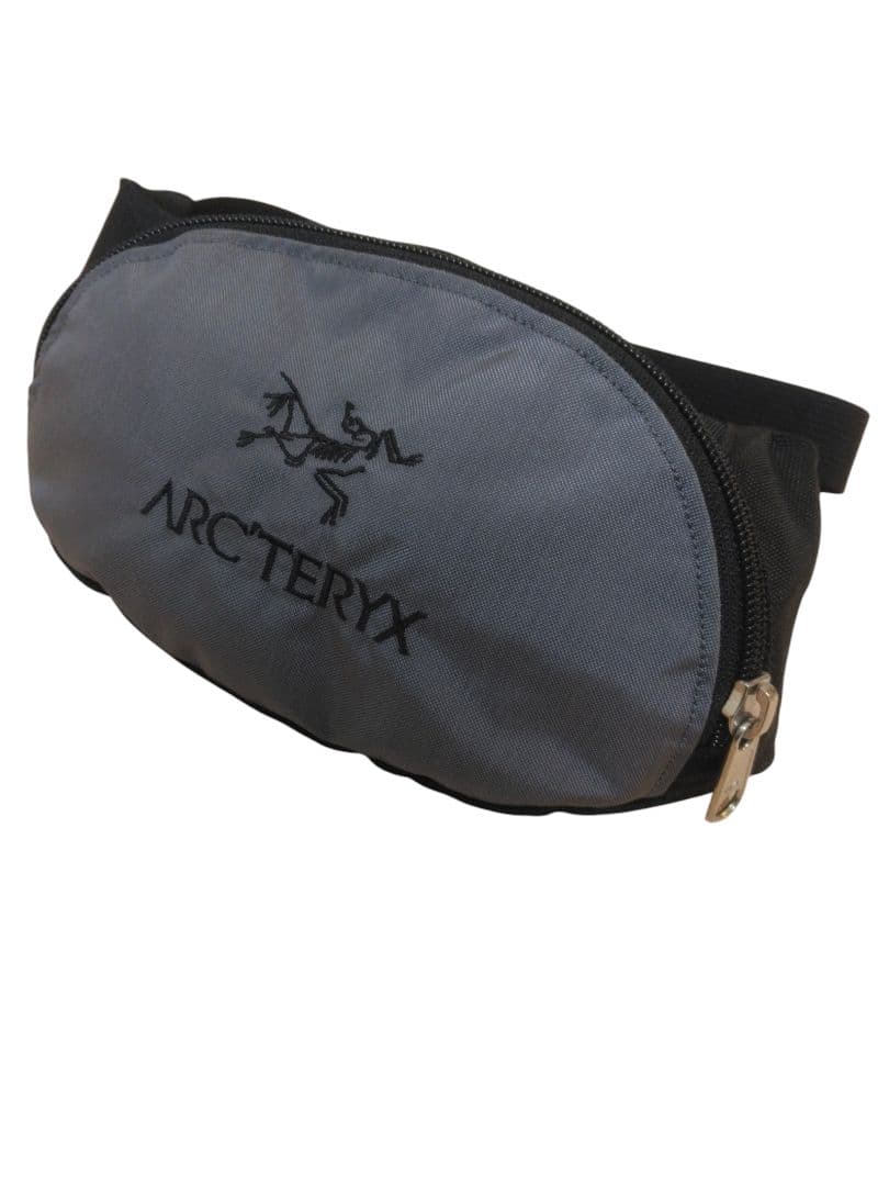 ARC'TERYX urban fanny beams　グレー×ブラック Arc'teryx / BEAMS - URBAN FANNY - メルカリ