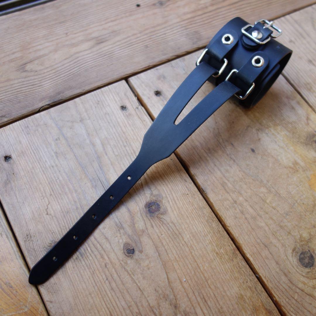 レザーリストバンド ピールアンドリフトWEEKEND SEQUELお好きな方