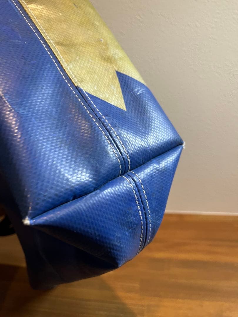 木の実ナナのねじり焼き様専用 Freitag F203 Bob - メルカリ