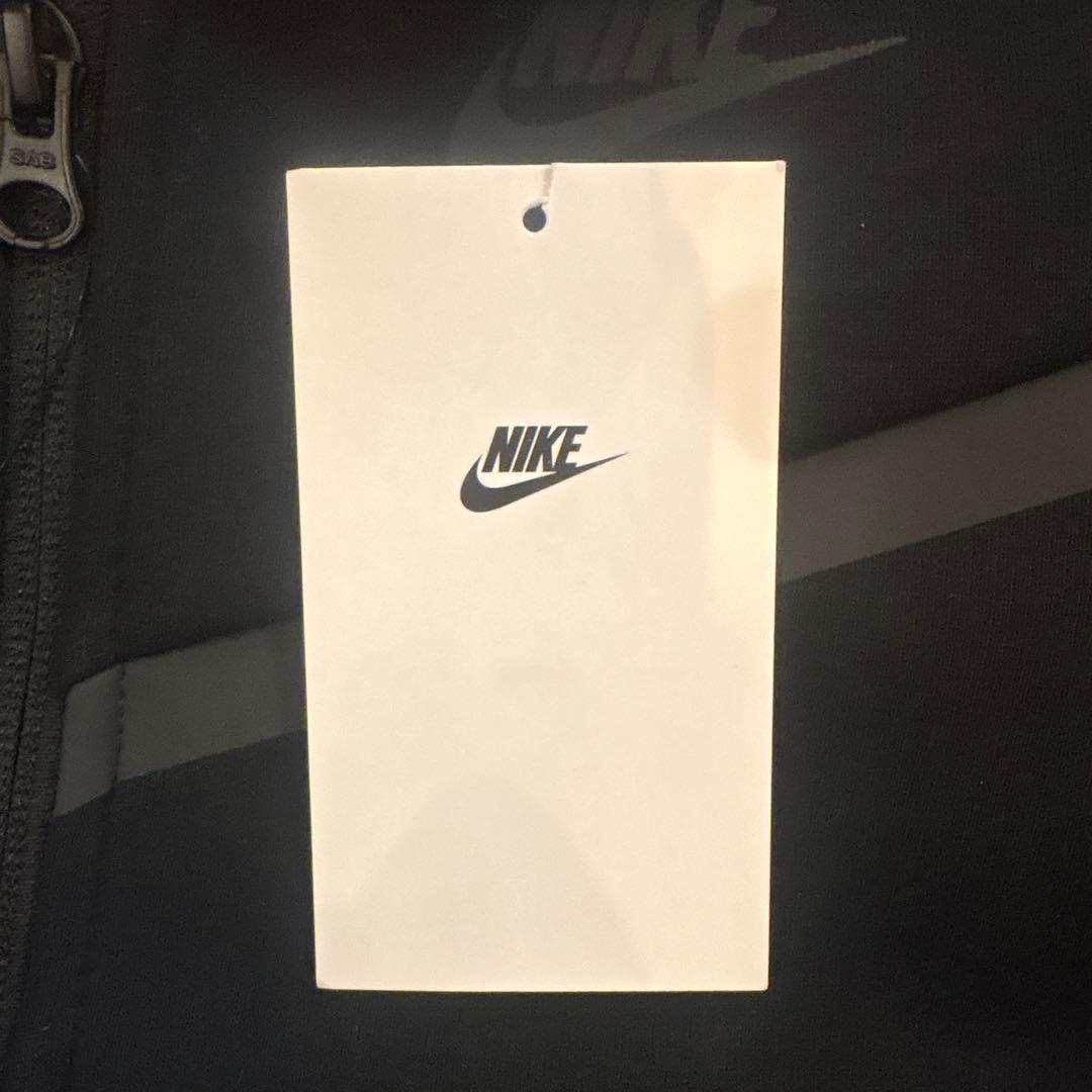 Teeshyn着用NIKEテックフリース反射S キッズ140 - メルカリ